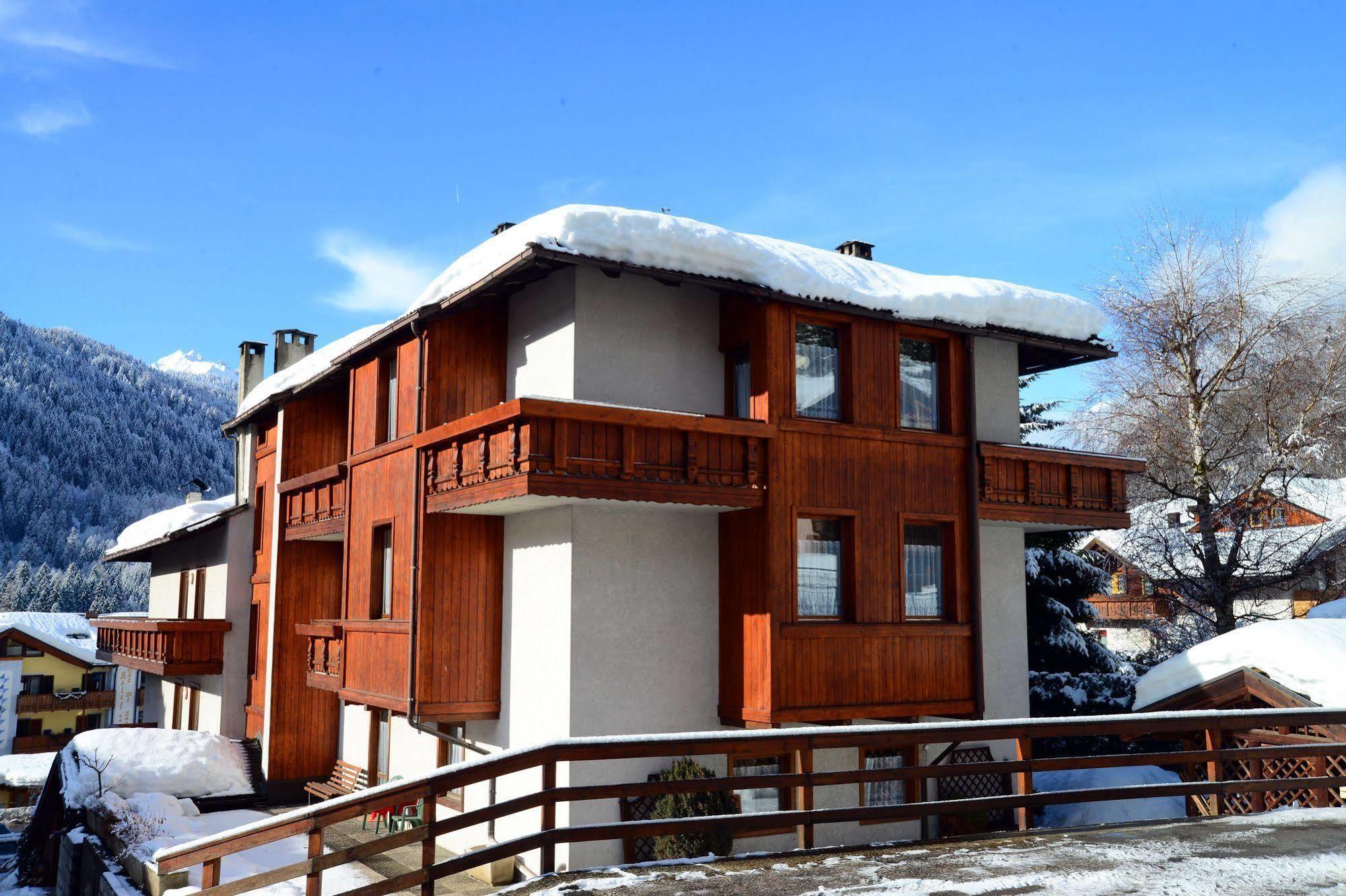Residence Marisol Camere & Appartamenti - Mezzana Centre Exterior photo